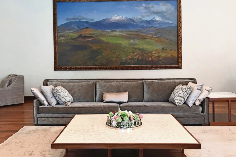 Obra Los volcanes, de Luis Nishizawa, que hasta hace unos meses adornaba una sala de Los Pinos. Foto: ANTONIO DÍAZ. EL UNIVERSAL