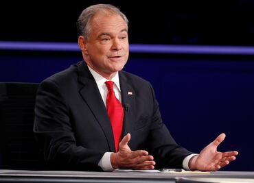 "Da miedo" la idea de que Trump sea comandante en jefe: Kaine