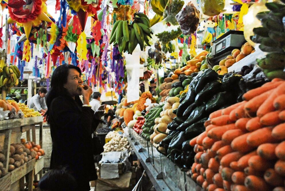 Los niveles de inflación elevados erosionarán el poder adquisitivo de los hogares mexicanos, consideran especialistas. Foto: Archivo / EL UNIVERSAL