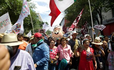 Encienden maquinaria de Morena en el Zócalo para el AMLO Fest
