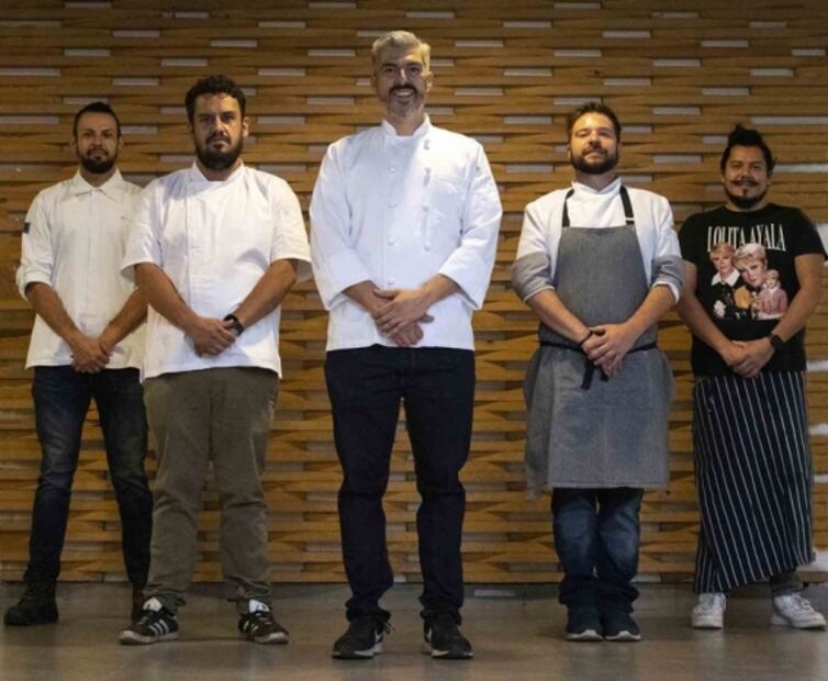 Platillos del Mar, la dark kitchen del chef Emmanuel Zúñiga, está de manteles largos 