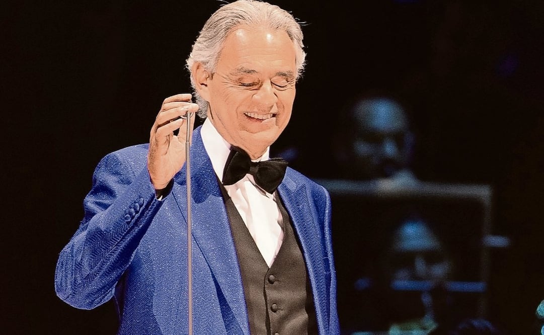Andrea Bocelli lleva al Zócalo del asombro... al baile. Foto: HUGO SALVADOR/EL UNIVERSAL