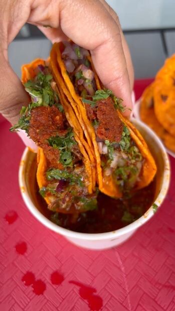 Conoce la famosa taquería donde Ángela Aguilar trabajó solo un día