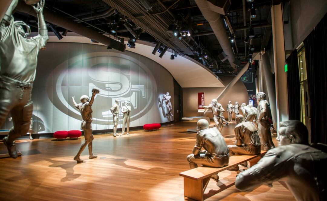 El 49ers Museum posee 11 salas de exhibición. En una de ellas hay 26 estatuas de las estrellas del equipo. (Foto: Levi's Stadium)