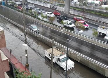 Lluvia anega carriles laterales de Periférico Sur y otros puntos de la capital