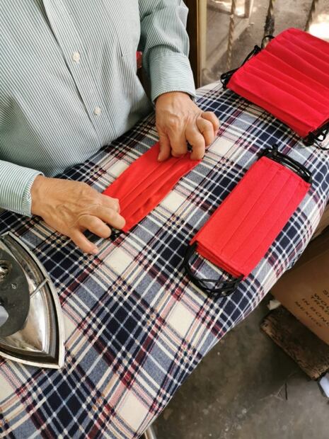 Tapabocas: del estudio del artista hasta el vendedor callejero