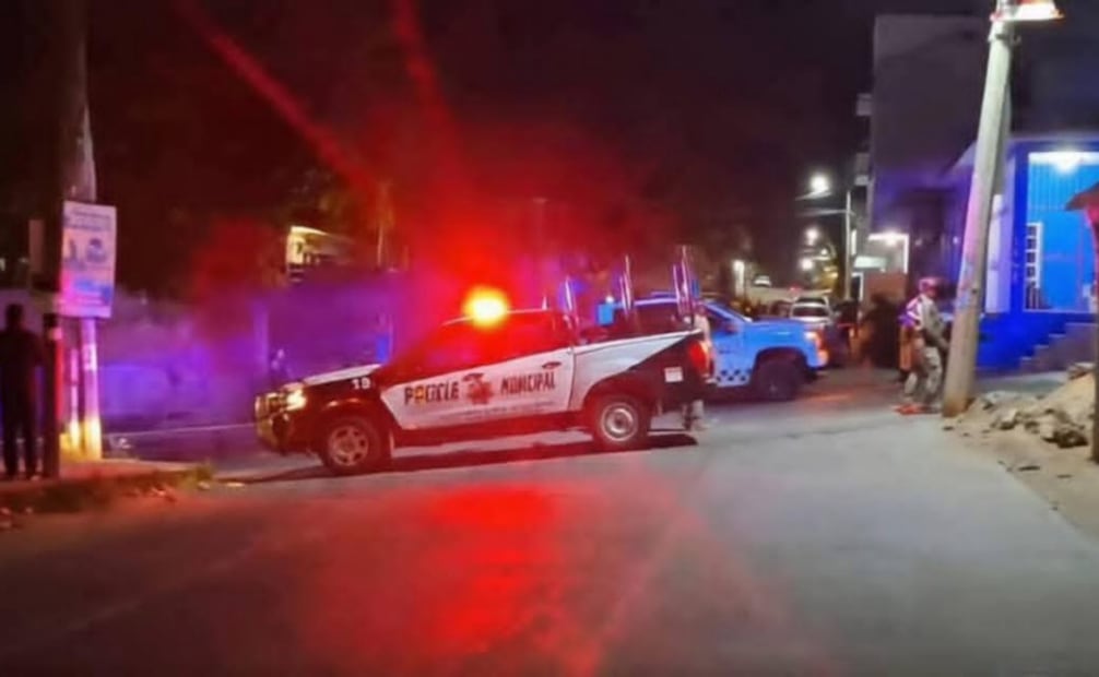 Acordonan zona del ataque contra el periodista Óscar Merino en Pinotepa Nacional (17/03/2026). Foto: Especial