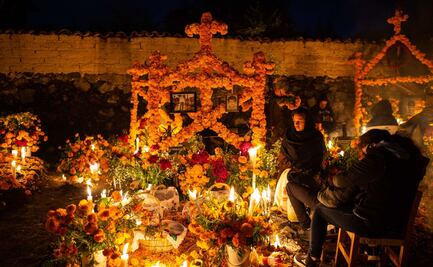 Destinos con las ofrendas de Día de Muertos más monumentales