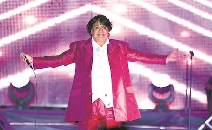 Alistan homenajes a Juan Gabriel a un año de su muerte 