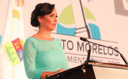 Alcaldesa de Puerto Morelos ofrece Informe entre reclamos