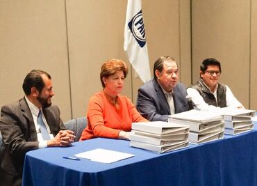 Larios afirma que sólo restan 5 mil firmas para dirigir al PAN