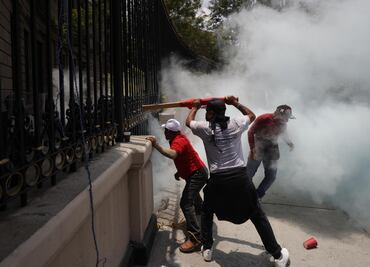 Tras irrupción de la CETEG en la Segob, concluye mesa de negociación sin resultados; continúa plantón en el Zócalo