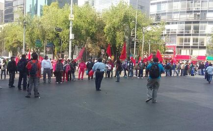 Realizan bloqueo en Glorieta de Colón 