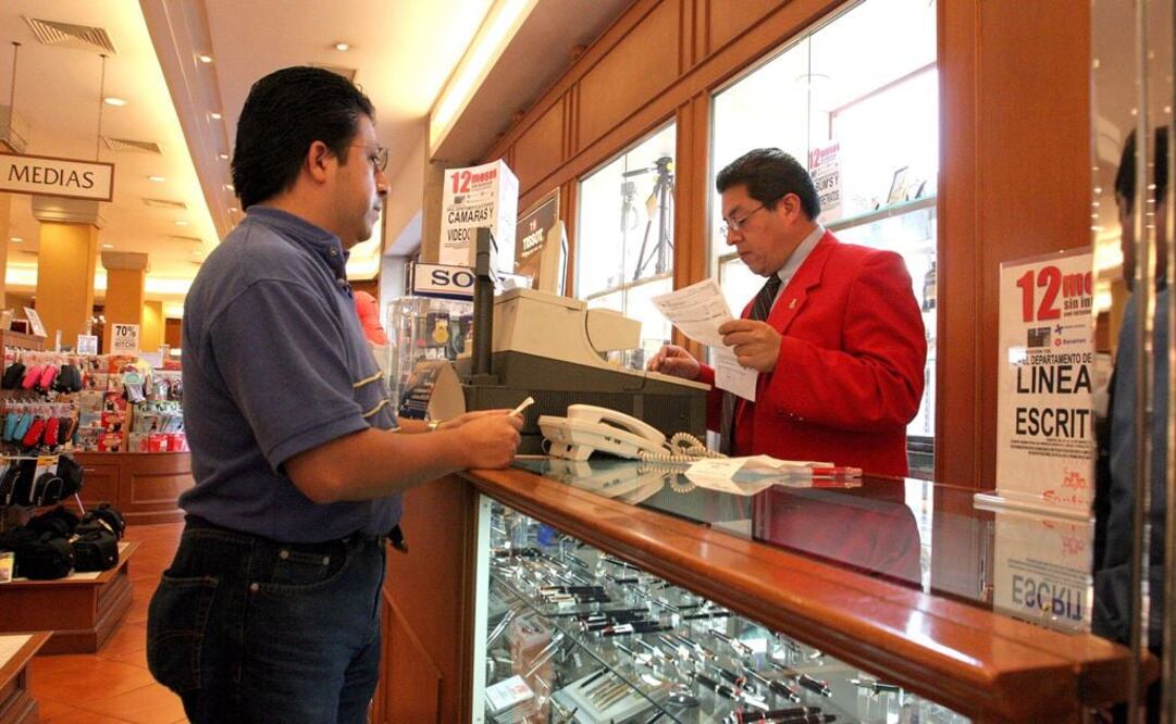 Suman siete asaltos a Sanborns con mazos