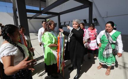 Consejo Ciudadano de Toluca reconoce a Adriana Barraza por sus 50 años de trayectoria