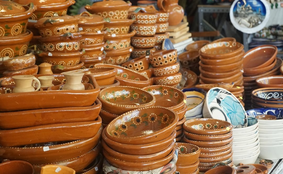 Al curarse correctamente, las ollas de barro pueden crear una capa antiadherente natural, por lo que no se necesita aceite para cocinar. Foto: Wikimedia Commons