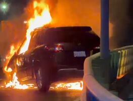 Se incendia una camioneta en el Segundo Piso del Periférico; no hay heridos