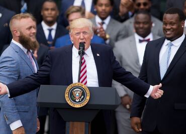 Trump critica que veto migratorio siga bloqueado en "momento tan peligroso"