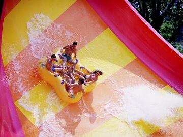 ¿Cuánto cuesta ir a Six Flags Hurricane Harbor, en Oaxtepec?