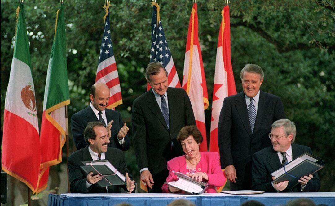 Los presidentes de México, Estados Unidos y el primer ministro de Canadá, luego de que se firmara el Tratado de Libre Comercio en 1994 (Foto: Archivo / EL UNIVERSAL)