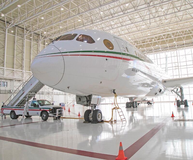 La persona que gane el avión tendrá recursos para mantenimiento y estacionamiento por un año en lo que fue el hangar presidencial. ARCHIVO EL UNIVERSAL