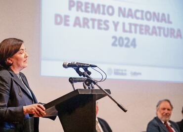 Desdén a la comunidad artística y cultural en los Premios Nacionales...