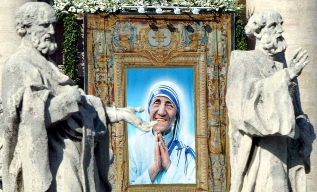Miles llegan al Vaticano por canonización de Madre Teresa de Calcuta
