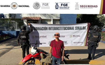 Realizan operativos en Villa Juárez, Navolato; detienen a 2 hombres, uno menor de edad, con armas automáticas