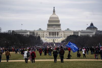 Generales retirados advierten sobre posible "insurrección o guerra civil" en EU en 2024