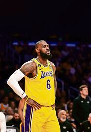 Lakers retirará jersey de James