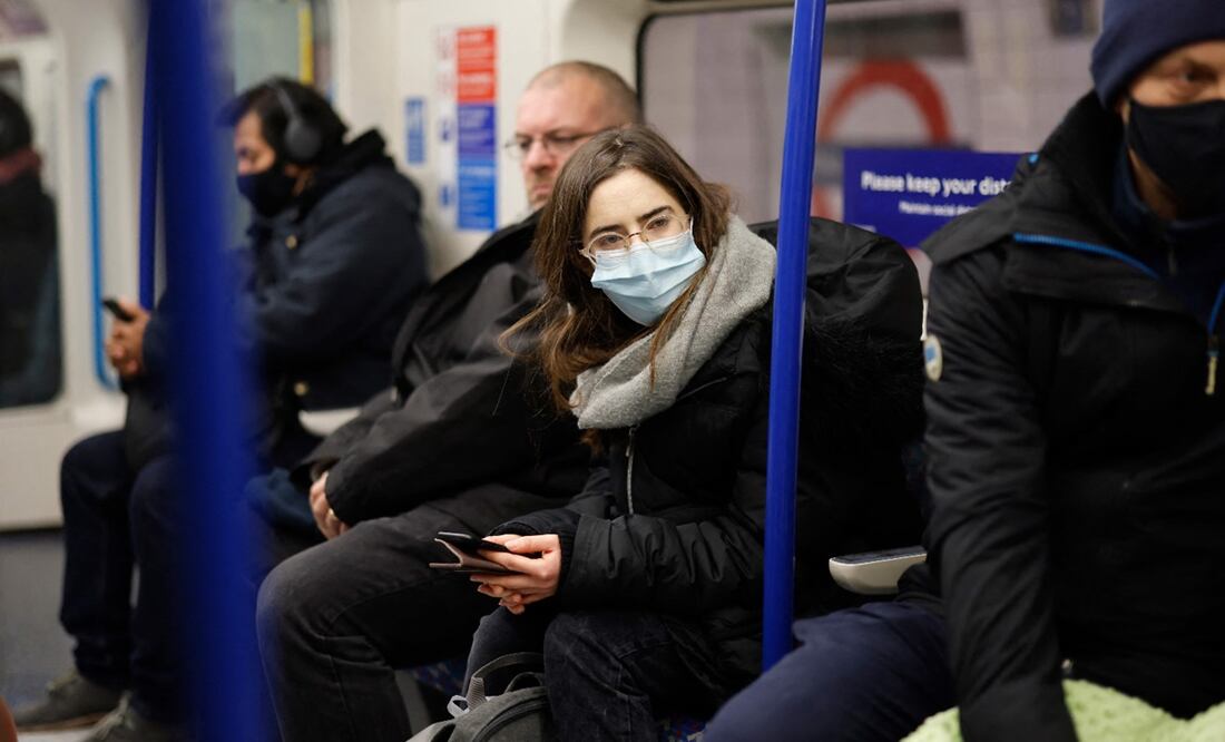 Variante Ómicron fue detectada, por primera vez, en Sudáfrica. Foto: AFP / Tolga Akmen