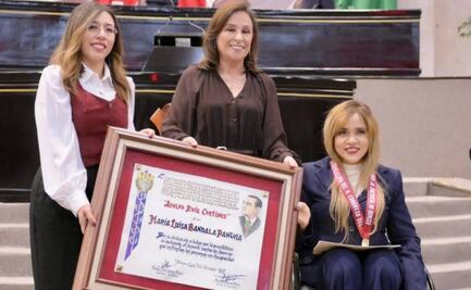Congreso de Veracruz galardona a atleta paralímpica y activista María Luisa Bandala; recibe la medalla Adolfo Ruiz Cortines 2025