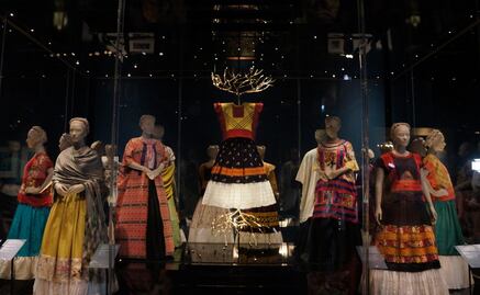 Exposición sobre Frida Kahlo rompe récord en Londres