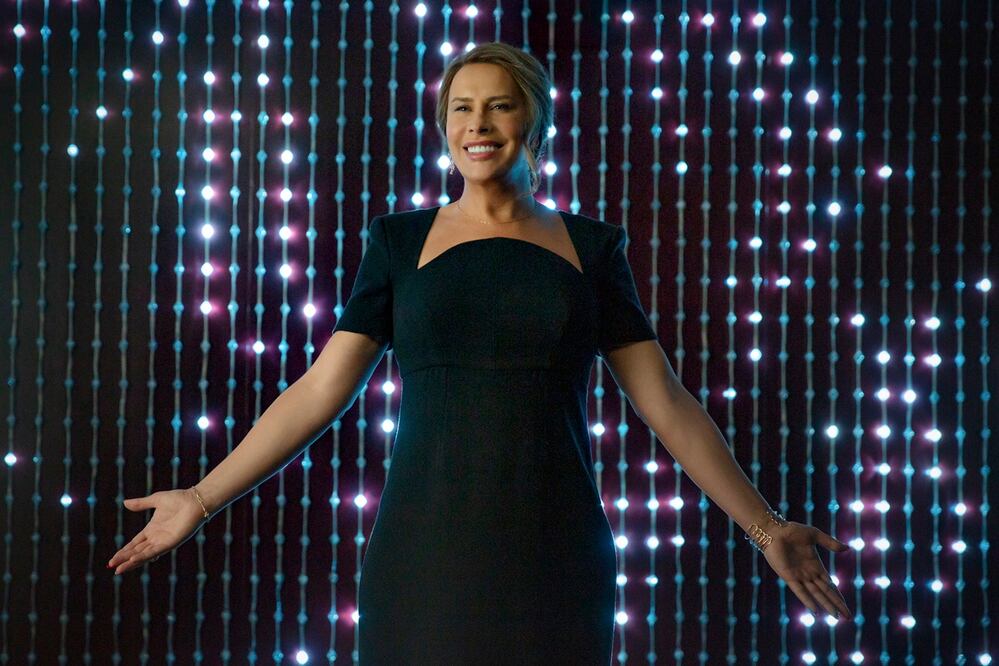 Karla Sofía Gascón como Emilia Pérez en una escena de "Emilia Pérez". Foto: Shanna Besson/Netflix vía AP