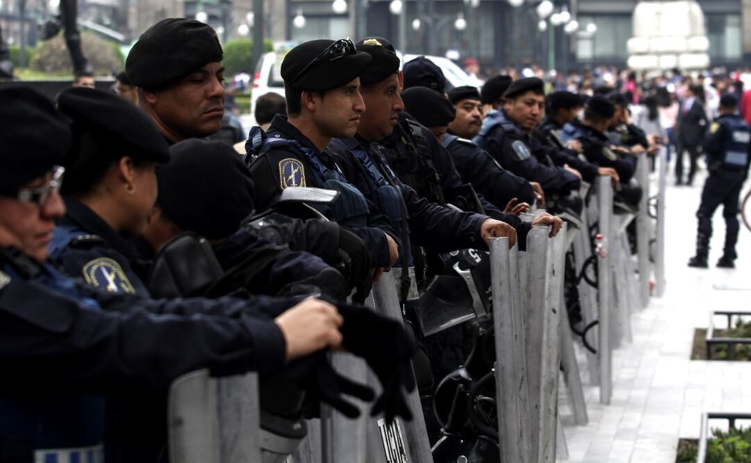 José Ramón Amieva, head of the Mexico City government, acknowledged that there had been police abuse, though he decided not to remove the head of the SSP, Raymundo Collins, from office - Photo: María José Martínez/CUARTOSCURO.COM