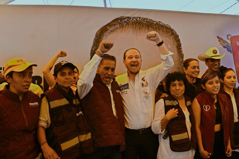Santiago Taboada recibió a líderes de Morena que se sumaron a su proyecto, ante quienes celebró que “tomaron la decisión de estar del lado correcto para ganar nuestra Ciudad de México”. Foto: Eduardo Castañeda | El Universal