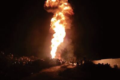 Incendio en toma clandestina deja un muerto