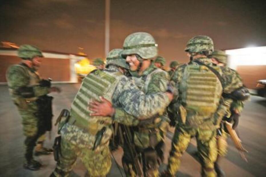 Militares pasan Año Nuevo en servicio