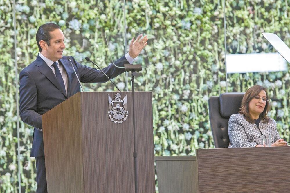 El gobernador Francisco Domínguez Servién presentó su Cuarto Informe de Gobierno, al que asistió la secretaria de Energía, Rocío Nahle, en representación del presidente Andrés Manuel López Obrador.  DEMIAN CHÁVEZ. EL UNIVERSAL