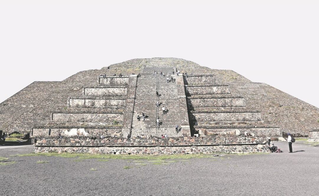 Especialistas del INAH y la UNAM realizaron un estudio con métodos no invasivos en la Pirámide de la Luna en Teotihuacán. (VALENTE ROSAS. EL UNIVERSAL)