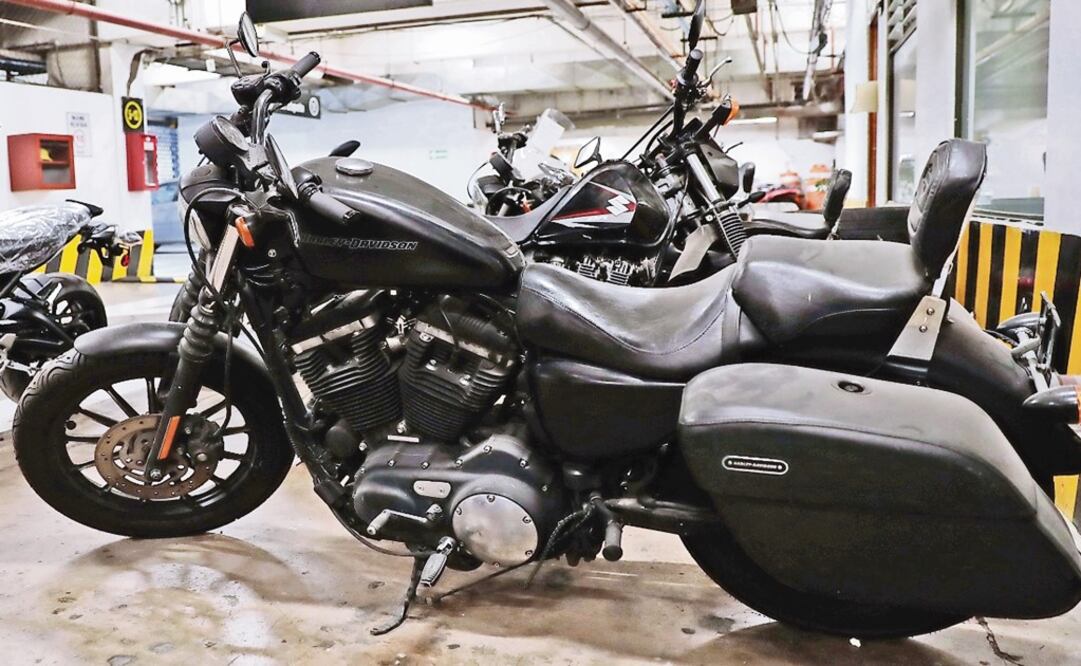 Motorcylces are easily stolen in parking lots - Photo: Ivan Stephens/EL UNIVERSAL