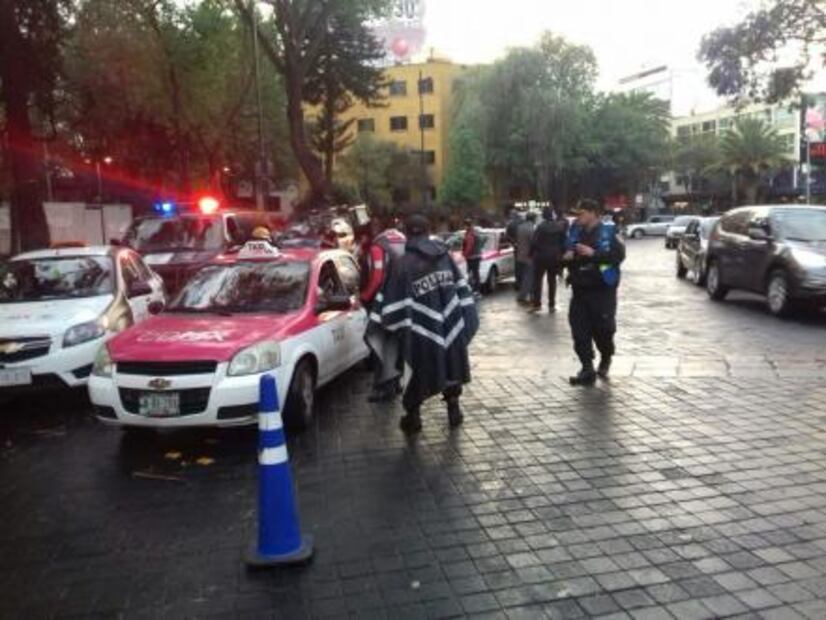 Sancionan a 110 taxis y autos de apps tras operativo en CDMX