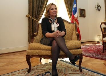 Primera dama de Chile compara protestas en su país con "invasión alienígena"