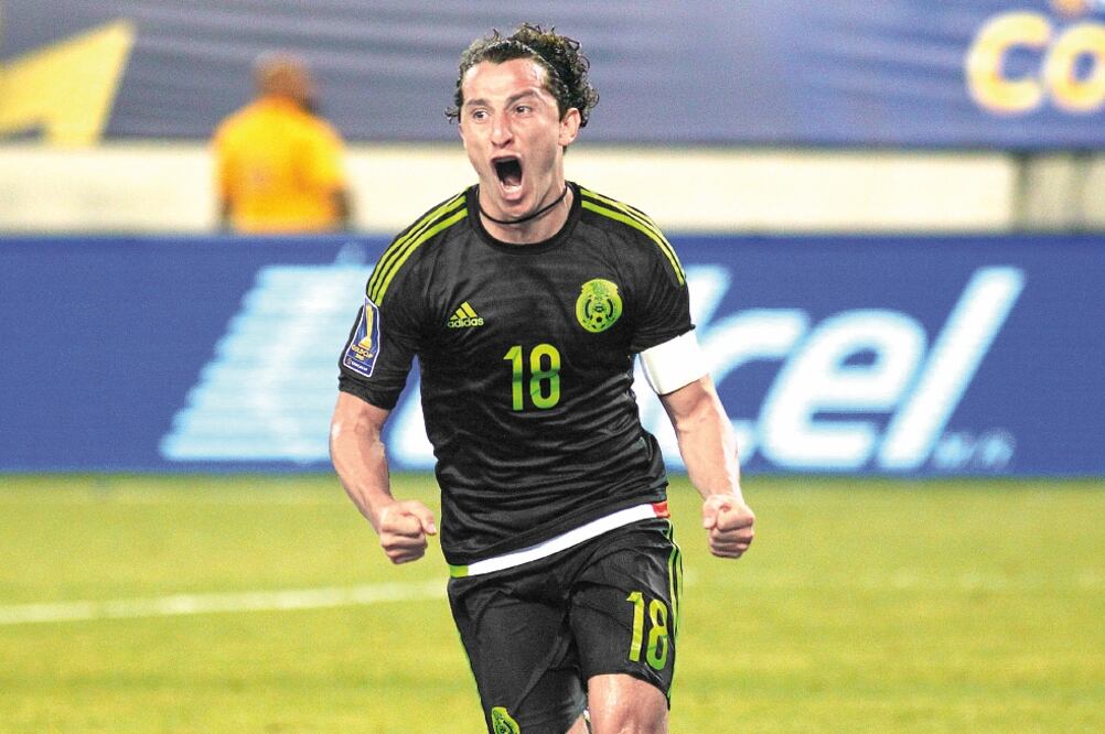 Andrés Guardado estará en el duelo de mañana ante Estados Unidos, pese a que estaba en duda (GONZALO GONZÁLEZ. JAM MEDIA)