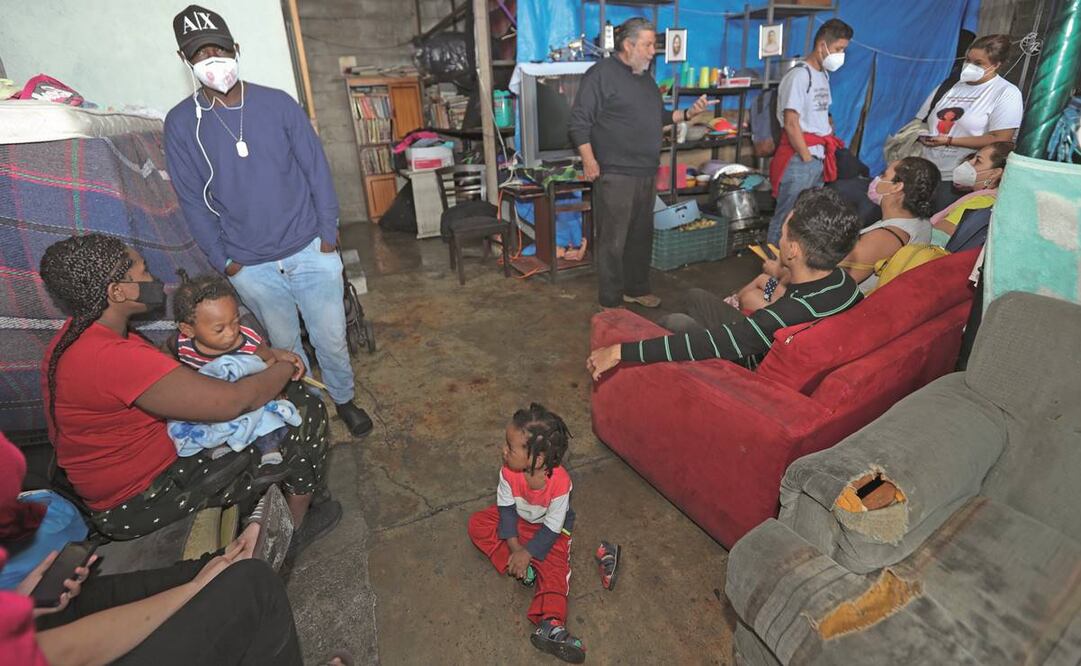 Desde hace un mes aumentó hasta 200% la llegada de familias que huyeron de su país, afirmó el fundador de Hermanos en el Camino. Foto: Jorge Alvarado/ EL UNIVERSAL.