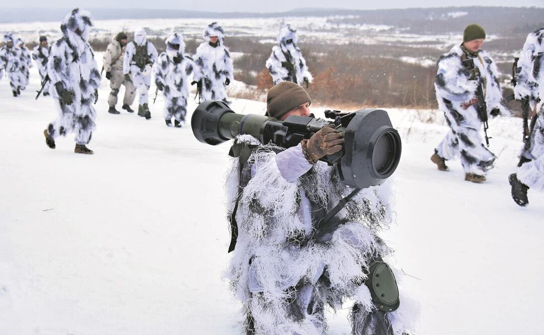 Un dron Bayraktar TB2 de fabricación turca, durante un ensayo de un desfile militar dedicado al Día de la Independencia en Kiev, en agosto de 2021. Foto: Archivo/ AP.