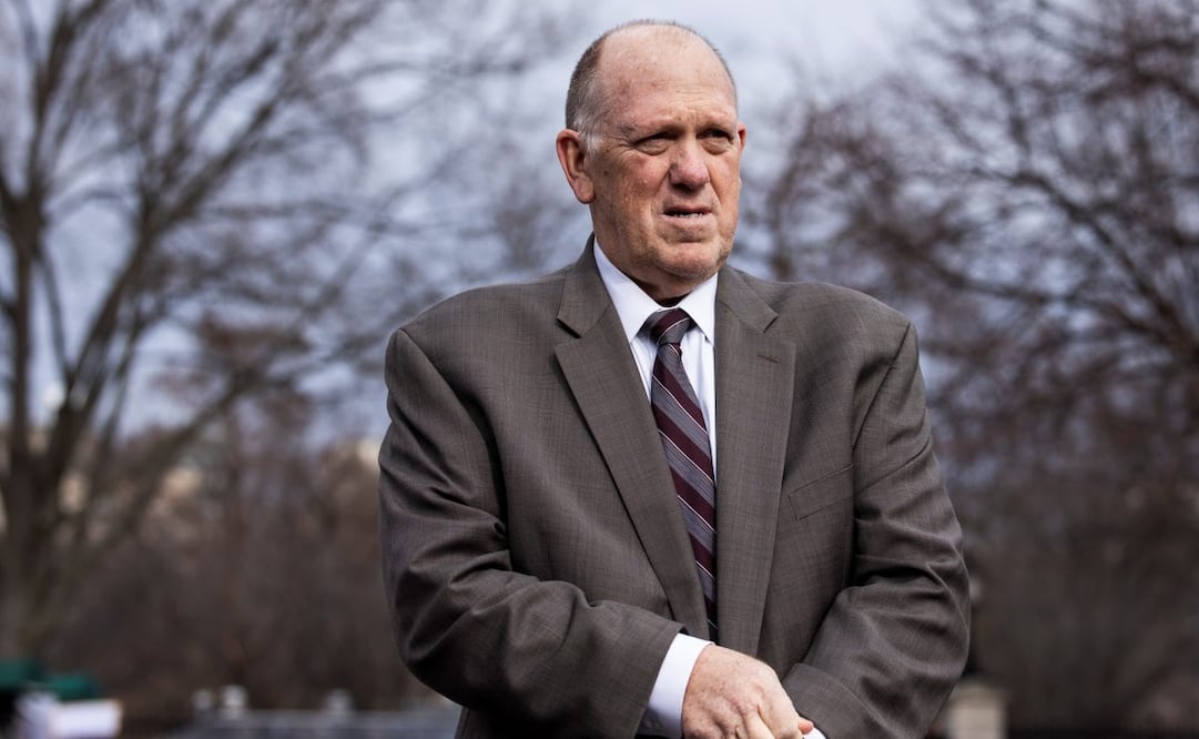 El jefe de la Oficina de Fronteras de la Casa Blanca, Tom Homan, se prepara para hablar con la prensa en la Casa Blanca, en Washington, D. C., EE. UU., el 14 de enero de 2026. Homan habló sobre las operaciones del Servicio de Inmigración y Control de Aduanas (ICE) en Minnesota. Foto: EFE