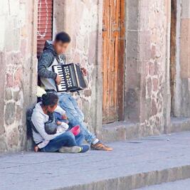 Cepilla AMLO 6 mil millones a las ONG y las pone en riesgo