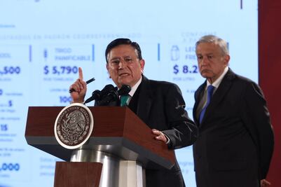 AMLO anuncia reducción en precios de la canasta básica en tiendas Diconsa