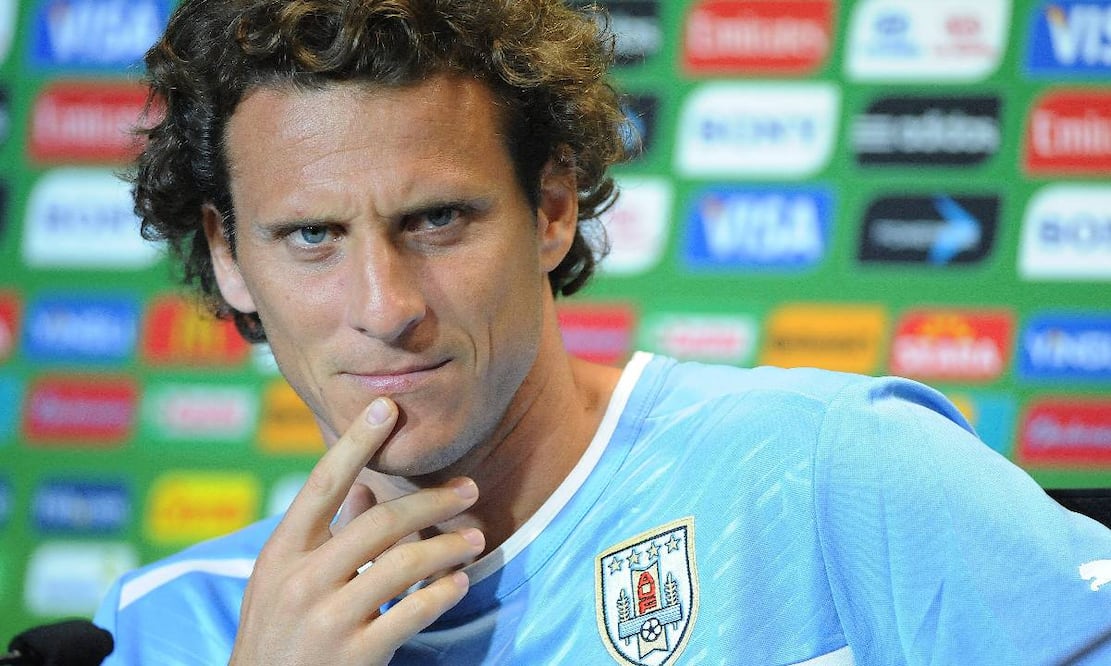 Diego Forlán sería el nuevo técnico de Uruguay / Foto: EFE